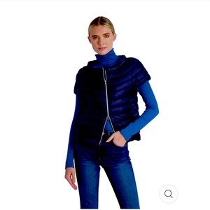 Cotes of London St Ives short sleeve down vest, size S